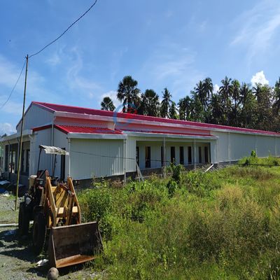 Fabrication moderne de structures en acier léger avec système d'alimentation intégré