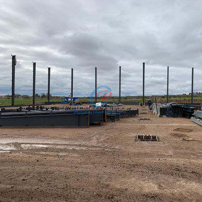Construction préfabriquée sur mesure en acier avec revêtement de toit et de mur