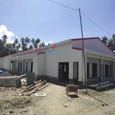 Construction en acier Q345B Q235B Poulailler avec ventilation automatisée