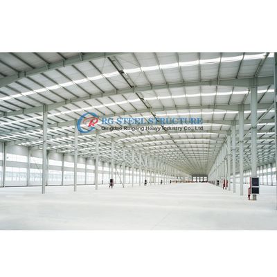 Structure en acier préfabriqué léger bâtiments d'entrepôt avec prolongation du cycle de revêtement