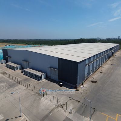 Entrepôt à structure en acier modulaire, personnalisable, léger et durable