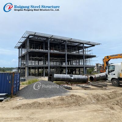 Charge de vent jusqu'à 300 km/h pour bâtiment en acier à plusieurs étages avec galvanisation à chaud et nuance d'acier Q355/Q235